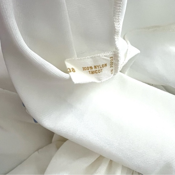 Rogers Vintage Nightgown in Cream and Periwinkle. Floral Lingerie size Medium - Picture 4 of 6